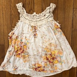 Cute tank top with flowers on it